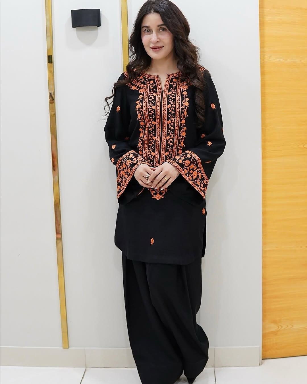 Ghazal Embroidered 2pc