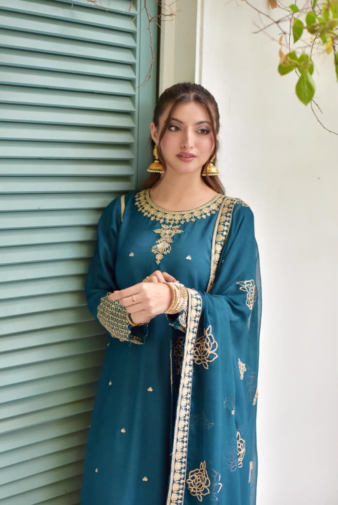 Zimal Embroidered 3pcs