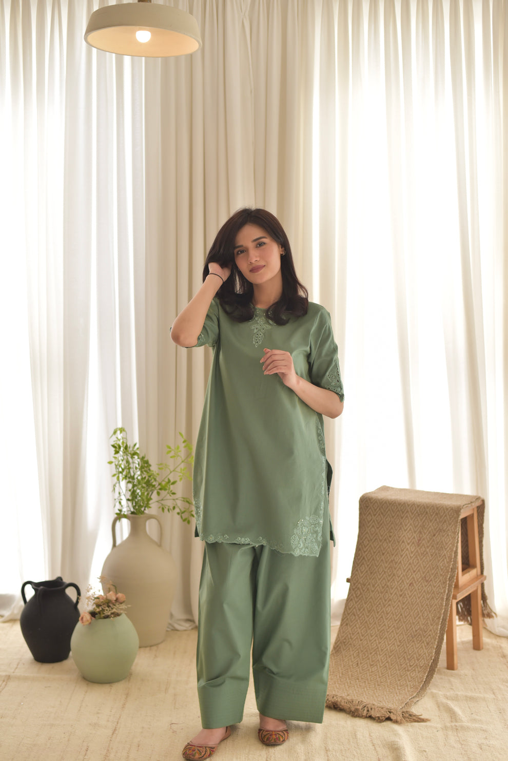 Pista Zola Embroidered 3pc