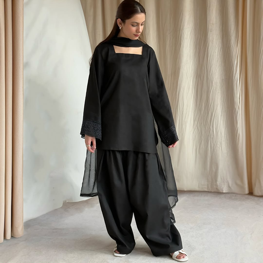 Farshi shalwar Black 3pcs